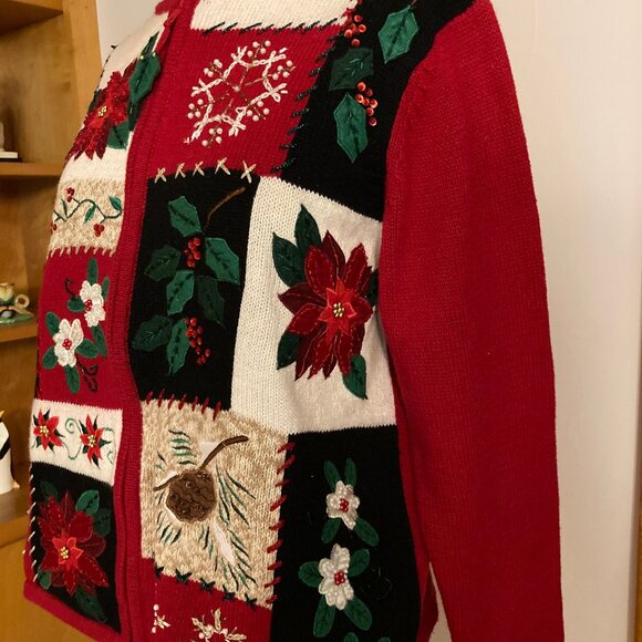 Tiara International Winter Sweater - Picture 2 of 12